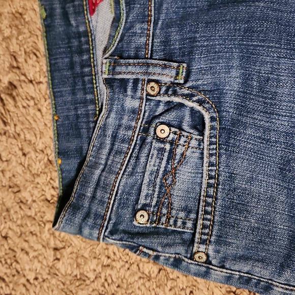 Lucky Brand button fly jeans! - Picture 3 of 10